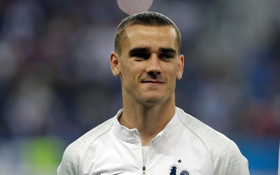 米兰电竞精华-于帕梅卡诺这防守看着头疼