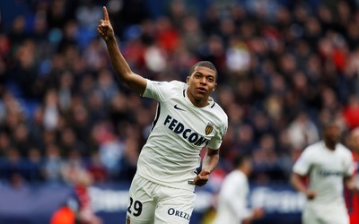 米兰电竞动态-从重伤到重生他从未退缩